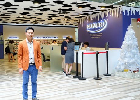 Giám đốc du học Eduzone thăm và làm việc với trường Kaplan Singapore